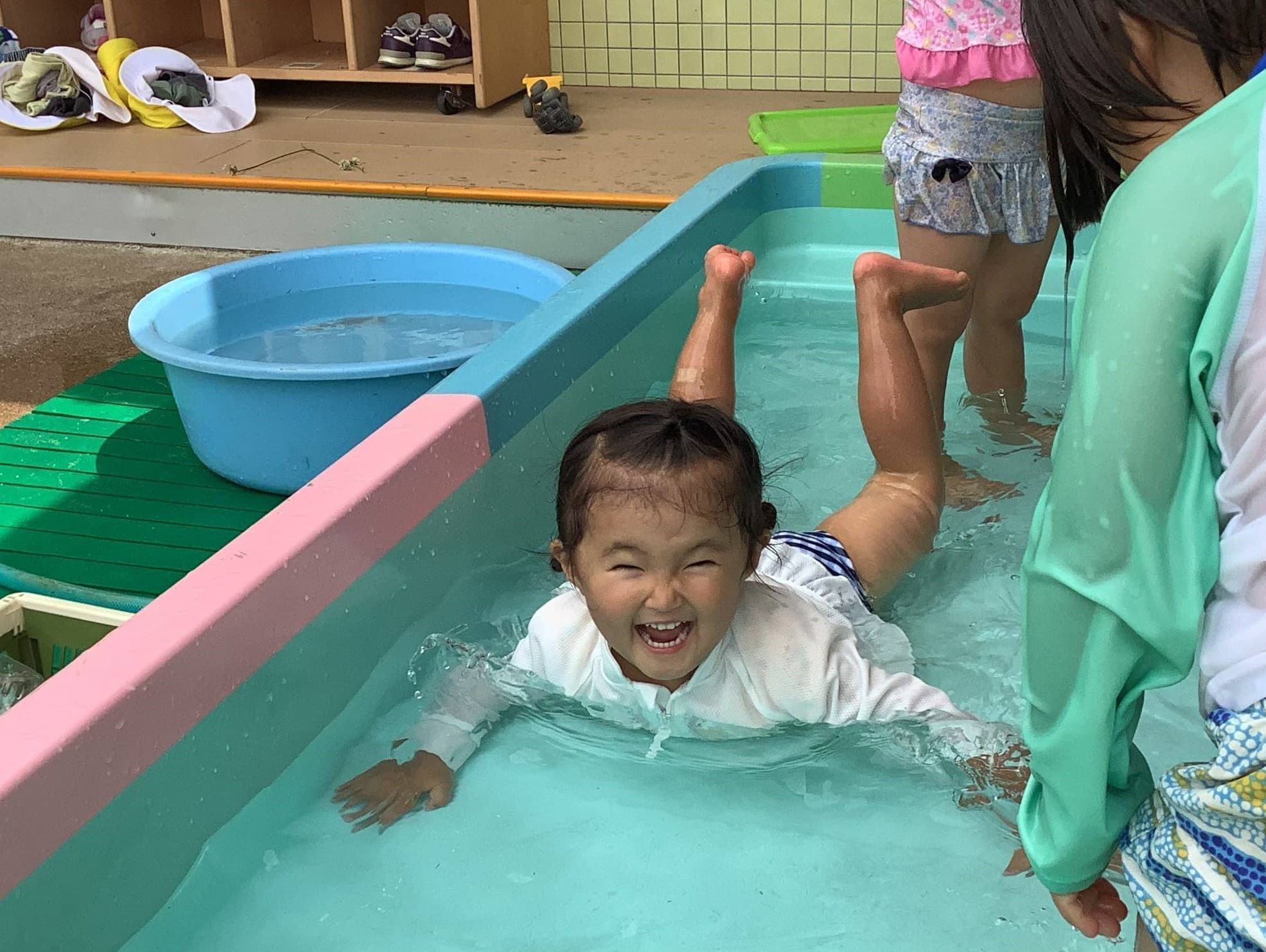 pool01.jpg